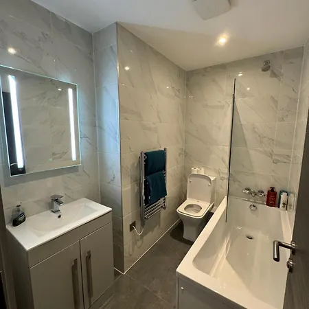 Apartment Elegantstays